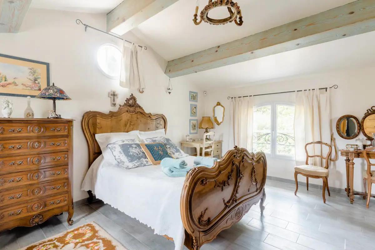 Agreable Chambre D'Hotes Avec Piscine Bed & Breakfast Le Beausset Eksteriør bilde
